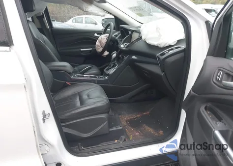 2013 Ford Escape Titanium z USA, uszkodzony, nr VIN 1FMCU9J94DUC30248